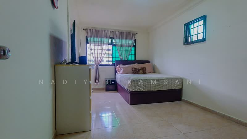 667 Choa Chu Kang Crescent, 667 Choa Chu Kang Crescent, 3 Bedrooms, 1,109 sqft, HDB Flat For Sale, by Nadiyah Kamsani, 500146416 - Master bedroom - PropertyGuru.com.sg