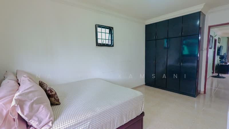 667 Choa Chu Kang Crescent, 667 Choa Chu Kang Crescent, 3 Bedrooms, 1,109 sqft, HDB Flat For Sale, by Nadiyah Kamsani, 500146416 - Master bedroom - PropertyGuru.com.sg