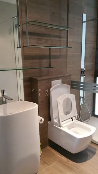 The Siena, 31 Tan Kim Cheng Road, 1 Bedroom, 538 sqft, Apartment For Sale, by Kenny Tan, 500146419 - Bathroom - PropertyGuru.com.sg