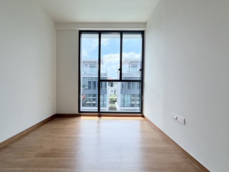 Belgravia Ace, 100 Belgravia Drive, 5 Bedrooms, 4,058 sqft, Semi-Detached House For Sale, by Tan Wei, 500146421 - Bedroom 3 - PropertyGuru.com.sg