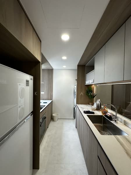 Master Bedroom & Common Rooms For Rent! Wifi & Utilities Included!, , Room Rental, 150 sqft, Condominium For Rent, by Kevin Aw 胡锦胜, 500146426 - Kitchen - PropertyGuru.com.sg