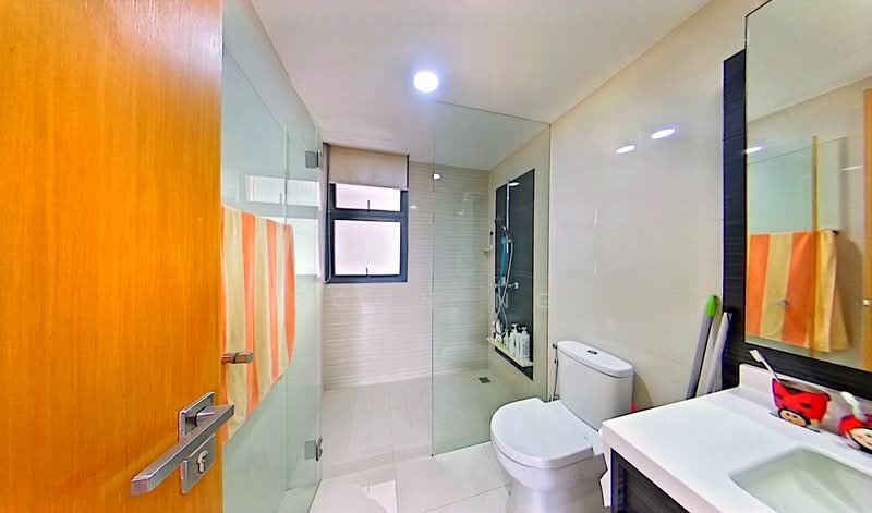 Blossom Residences, 34 Segar Road, 3 Bedrooms, 1,055 sqft, Executive Condominium For Sale, by Boon Ng, 500146429 - Bathroom - PropertyGuru.com.sg