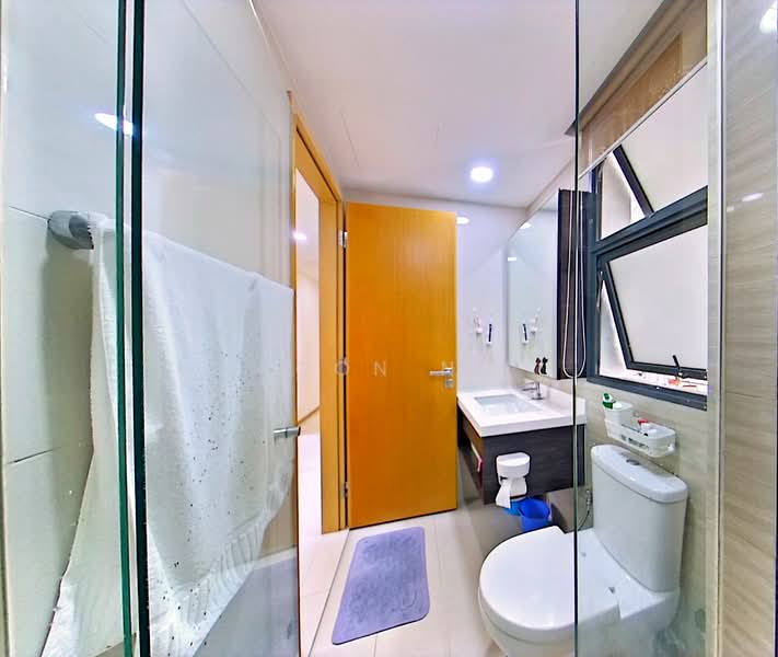 Blossom Residences, 34 Segar Road, 3 Bedrooms, 1,055 sqft, Executive Condominium For Sale, by Boon Ng, 500146429 - Bathroom - PropertyGuru.com.sg