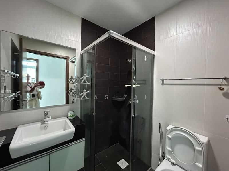 Parc Rosewood, 71 Rosewood Drive, 2 Bedrooms, 800 sqft, Condominium For Rent, by Ilas Zai, 500146433 - Bathroom - PropertyGuru.com.sg