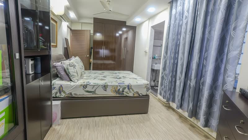 428 Pasir Ris Drive 6, 428 Pasir Ris Drive 6, 3 Bedrooms, 1,023 sqft, HDB Flat For Sale, by Nadiyah Kamsani, 500146439 - Master bedroom - PropertyGuru.com.sg