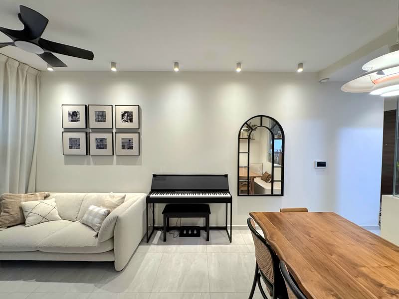 The Florence Residences, 87 Hougang Avenue 2, 2 Bedrooms, 721 sqft, Condominium For Sale, by Cappi Lim, 500146441 - Living Room - PropertyGuru.com.sg