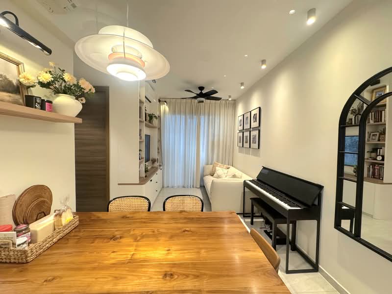 The Florence Residences, 87 Hougang Avenue 2, 2 Bedrooms, 721 sqft, Condominium For Sale, by Cappi Lim, 500146441 - Living Room - PropertyGuru.com.sg