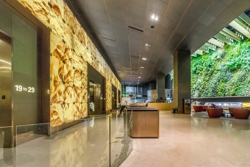 Six Battery Road Building, 6 Battery Road, 2,497 sqft, Food & Beverage For Rent, by Monica Oh, 500146443 - Lobby - CommercialGuru.com.sg