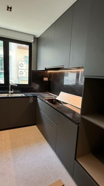 32 Boon Teck Road, Boon Teck Road, 5 Bedrooms, 5,425 sqft, Terraced House For Sale, by Gerald Gasper, 500146459 - Kitchen - PropertyGuru.com.sg