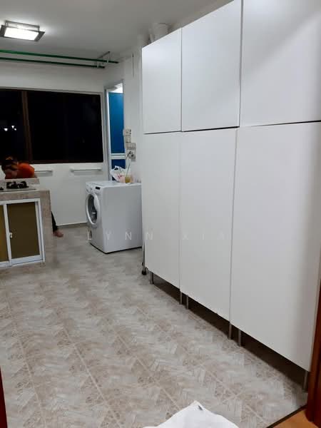 354 Clementi Avenue 2, 354 Clementi Avenue 2, 3 Bedrooms, 701 sqft, HDB Flat For Rent, by Lynn Xia, 500146463 - Kitchen - PropertyGuru.com.sg