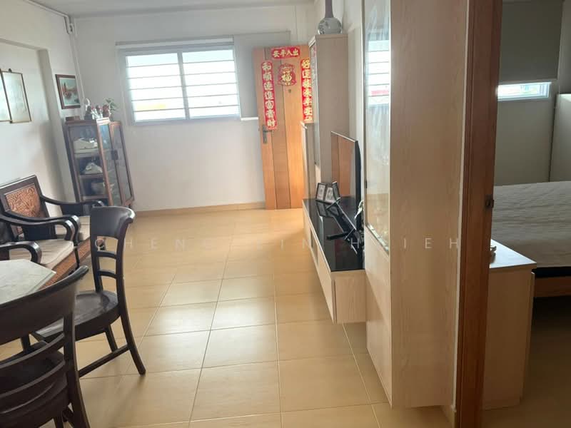 424 Tampines Street 41, 424 Tampines Street 41, Room Rental, 150 sqft, HDB Flat For Rent, by Cheng-Lin Hsieh, 500146469 - Living Room - PropertyGuru.com.sg