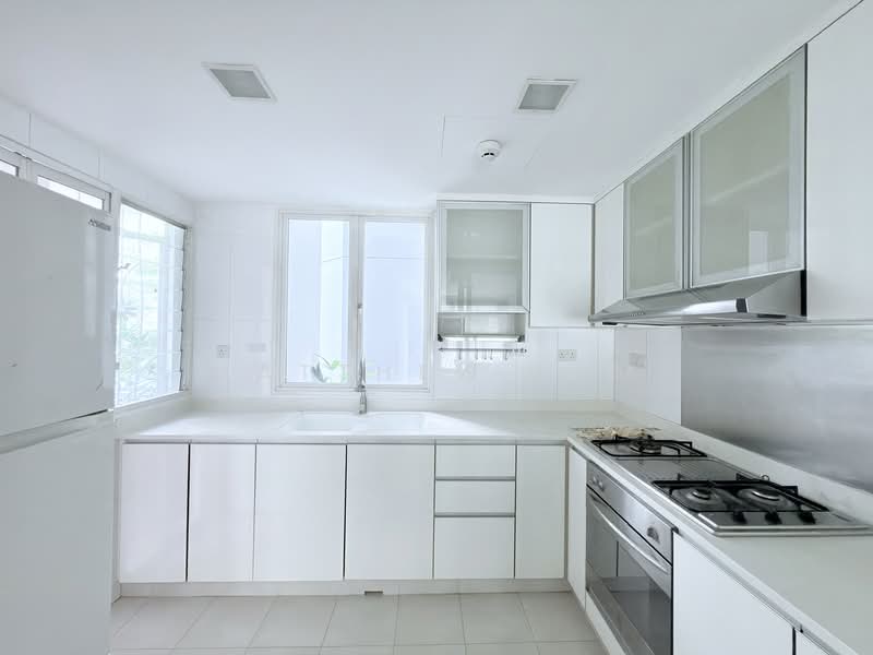 Blossoms @ Woodleigh, 14 Woodleigh Close, 3 Bedrooms, 1,421 sqft, Condominium For Sale, by Matthew Lam, 500146475 - Kitchen - PropertyGuru.com.sg