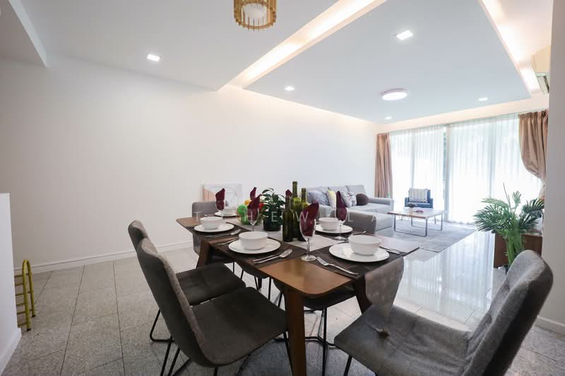 Blossoms @ Woodleigh, 14 Woodleigh Close, 3 Bedrooms, 1,421 sqft, Condominium For Sale, by Matthew Lam, 500146475 - Living Room - PropertyGuru.com.sg