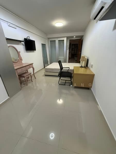 742 Yishun Avenue 5, 742 Yishun Avenue 5, Room Rental, 300 sqft, HDB Flat For Rent, by Shawn Wang, 500146490 - Bedroom - PropertyGuru.com.sg