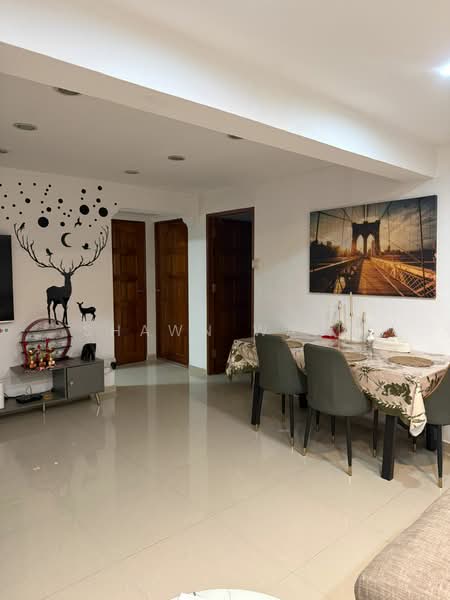 742 Yishun Avenue 5, 742 Yishun Avenue 5, Room Rental, 300 sqft, HDB Flat For Rent, by Shawn Wang, 500146490 - Living Room - PropertyGuru.com.sg