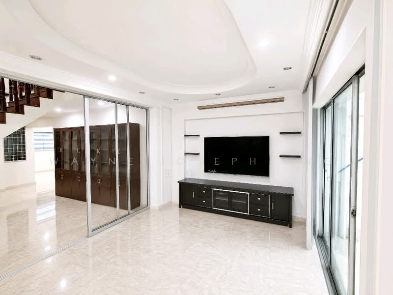 717 Bedok Reservoir Road, 717 Bedok Reservoir Road, 3 Bedrooms, 1,507 sqft, HDB Flat For Sale, by Wayne Joseph Ong 王伟洋, 500146499 - PropertyGuru.com.sg