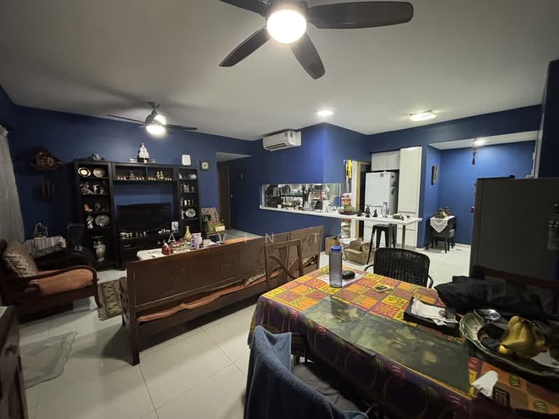 Eight Courtyards, 2 Canberra Drive, 4 Bedrooms, 1,378 sqft, Condominium For Sale, by Alvin Toh, 500146500 - Living Room - PropertyGuru.com.sg