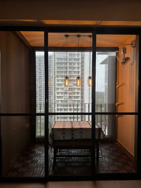 Foresque Residences, 101 Petir Road, 2 Bedrooms, 711 sqft, Condominium For Sale, by Charlene Song, 500146502 - Dining Room - PropertyGuru.com.sg