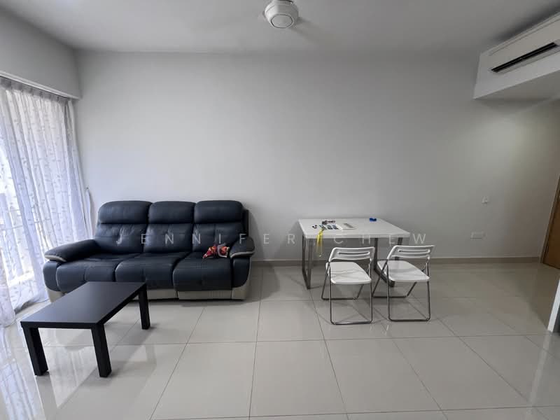 Coco Palms, 21 Pasir Ris Grove, 2 Bedrooms, 753 sqft, Condominium For Rent, by Jennifer Chew, 500146506 - Living Room - PropertyGuru.com.sg