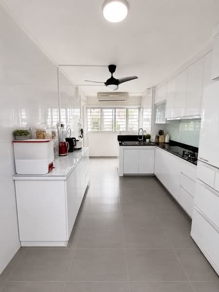 558 Ang Mo Kio Avenue 10, 558 Ang Mo Kio Avenue 10, 3 Bedrooms, 721 sqft, HDB Flat For Rent, by Agnes Seng, 500146514 - Kitchen - PropertyGuru.com.sg