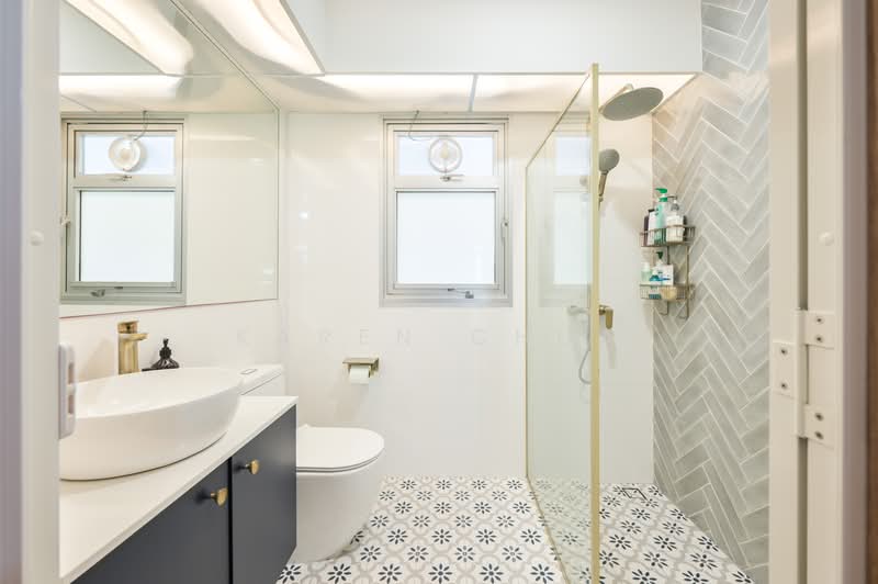 154A Bedok South Road, 154A Bedok South Road, 3 Bedrooms, 1,001 sqft, HDB Flat For Sale, by Karen Chua, 500146520 - Bathroom - PropertyGuru.com.sg