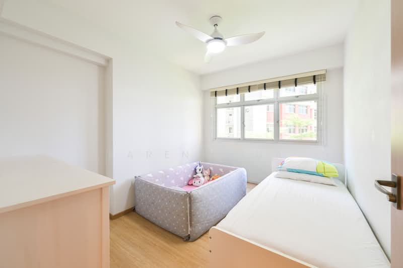 154A Bedok South Road, 154A Bedok South Road, 3 Bedrooms, 1,001 sqft, HDB Flat For Sale, by Karen Chua, 500146520 - Bedroom - PropertyGuru.com.sg