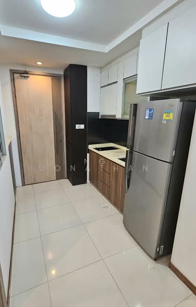 Suites 123, 123 Rangoon Road, 2 Bedrooms, 581 sqft, Apartment For Rent, by Ng Jonathan, 500146526 - Kitchen - PropertyGuru.com.sg