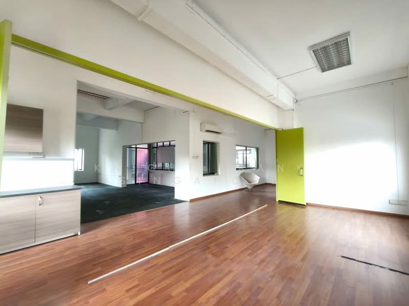 Retail Space for Lease - 3 storey building at Geylang Road, Aljunied MRT Sims Ave Guillemard Rd PLQ, 7,981 sqft, Shop / Shophouse For Rent, by TAN MEI LIAN EILEEN, 500146527 - Interior - CommercialGuru.com.sg
