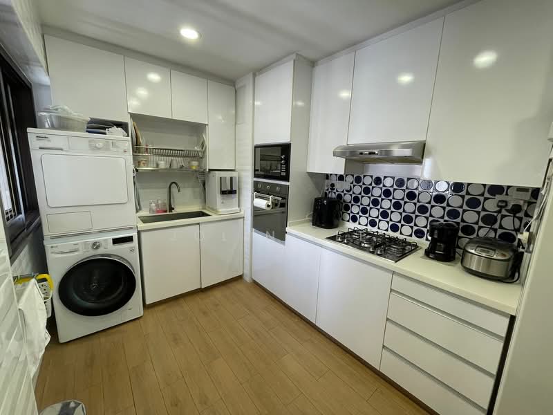 26B Jalan Membina, 26B Jalan Membina, 3 Bedrooms, 915 sqft, HDB Flat For Sale, by Jolin Lee, 500146545 - Kitchen - PropertyGuru.com.sg