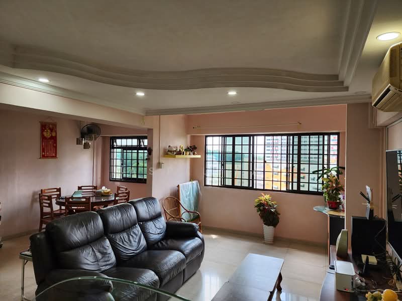 471 Choa Chu Kang Avenue 3, 471 Choa Chu Kang Avenue 3, 3 Bedrooms, 1,302 sqft, HDB Flat For Sale, by Jaspel Tan, 500146554 - Living Room - PropertyGuru.com.sg