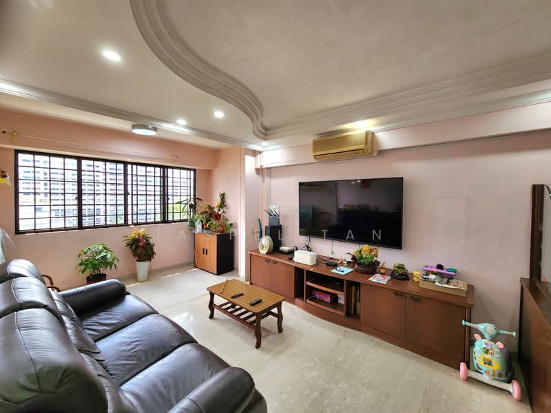 471 Choa Chu Kang Avenue 3, 471 Choa Chu Kang Avenue 3, 3 Bedrooms, 1,302 sqft, HDB Flat For Sale, by Jaspel Tan, 500146554 - Living Room - PropertyGuru.com.sg