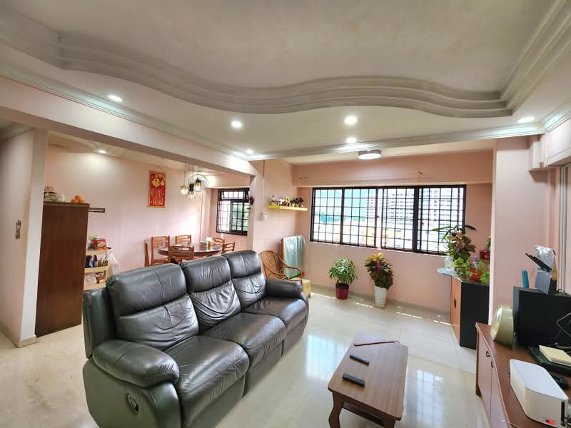 471 Choa Chu Kang Avenue 3, 471 Choa Chu Kang Avenue 3, 3 Bedrooms, 1,302 sqft, HDB Flat For Sale, by Jaspel Tan, 500146554 - Living Room - PropertyGuru.com.sg