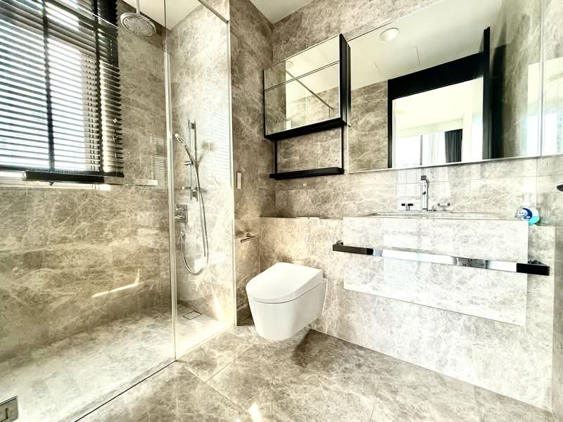 Martin Modern, 10 Martin Place, 3 Bedrooms, 1,421 sqft, Apartment For Sale, by Ada Rong, 500146558 - Bathroom - PropertyGuru.com.sg