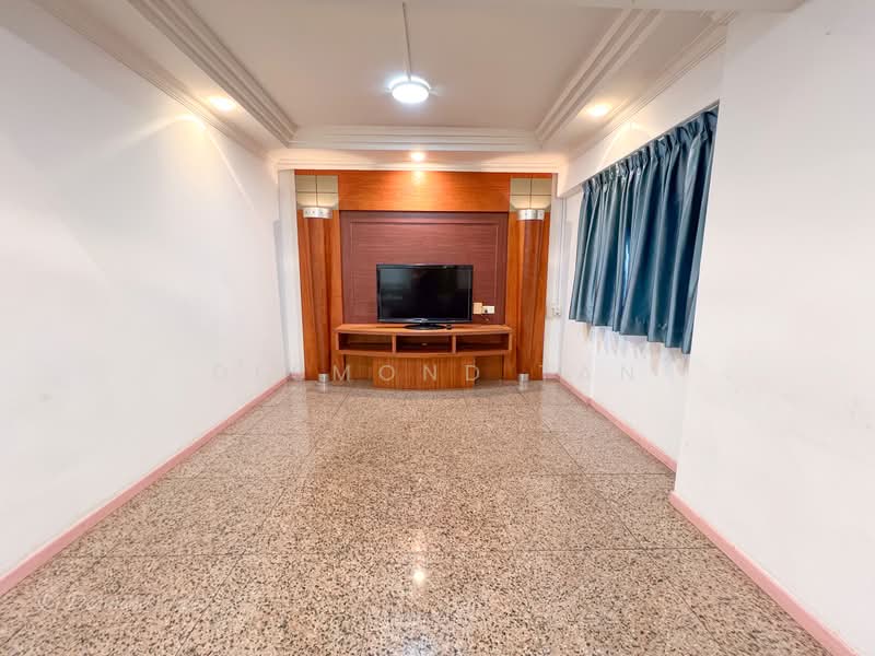 345 Kang Ching Road, 345 Kang Ching Road, 3 Bedrooms, 1,098 sqft, HDB Flat For Sale, by Desmond Tan, 500146563 - Living Room - PropertyGuru.com.sg