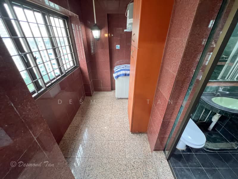 345 Kang Ching Road, 345 Kang Ching Road, 3 Bedrooms, 1,098 sqft, HDB Flat For Sale, by Desmond Tan, 500146563 - Bathroom - PropertyGuru.com.sg