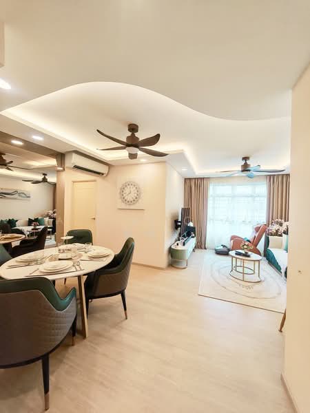 186A Fengshan GreenVille, 186A Bedok North Street 4, 3 Bedrooms, 1,001 sqft, HDB Flat For Sale, by Ashley Chai 蔡忝玲, 500146575 - Living Room - PropertyGuru.com.sg