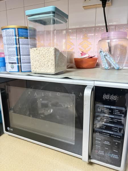834 Jurong West Street 81, 834 Jurong West Street 81, Room Rental, 120 sqft, HDB Flat For Rent, by Alec Tan, 500146583 - Kitchen - PropertyGuru.com.sg