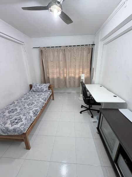 834 Jurong West Street 81, 834 Jurong West Street 81, Room Rental, 120 sqft, HDB Flat For Rent, by Alec Tan, 500146583 - Bedroom - PropertyGuru.com.sg