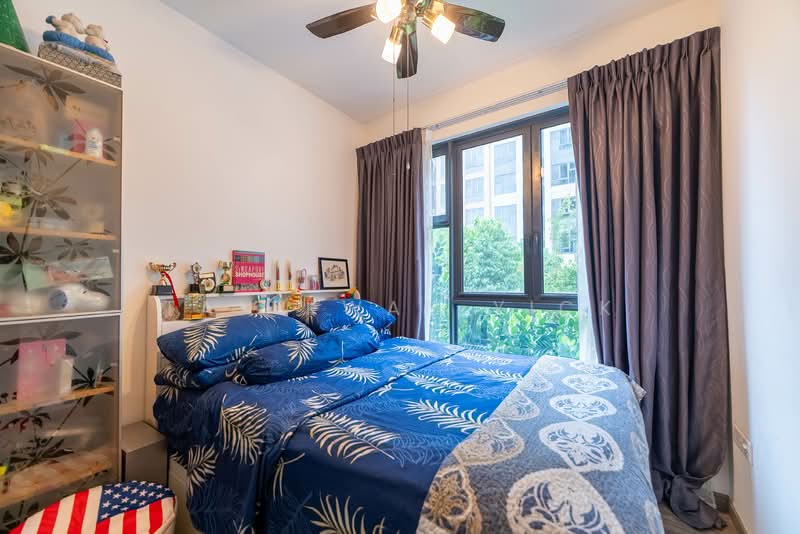 The Brownstone, 160 Canberra Drive, 4 Bedrooms, 1,109 sqft, Executive Condominium For Sale, by Tan Kwan Yick, 500146587 - Common Bedroom - PropertyGuru.com.sg