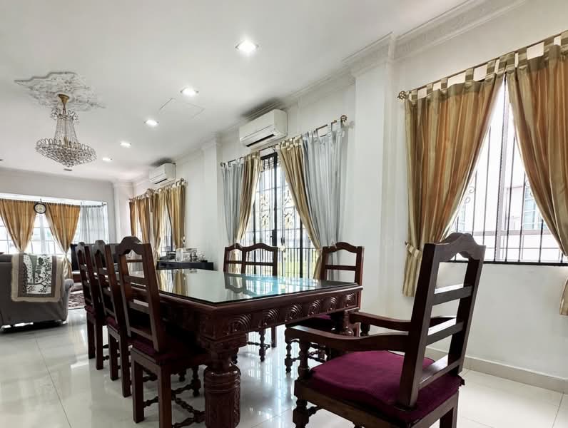 ❤️GIANT⚡️Jalan Leban, Jalan Leban/ Jalan Kurus/ Sembawang Hills Estate, 8 Bedrooms, 3,500 sqft, Semi-Detached House For Sale, by Lynn Tiang, 500146603 - Dining Room - PropertyGuru.com.sg