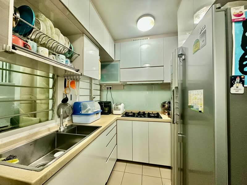 127C Kim Tian Road, 127C Kim Tian Road, 3 Bedrooms, 1,001 sqft, HDB Flat For Sale, by Kavin Kuah, 500146605 - Kitchen - PropertyGuru.com.sg