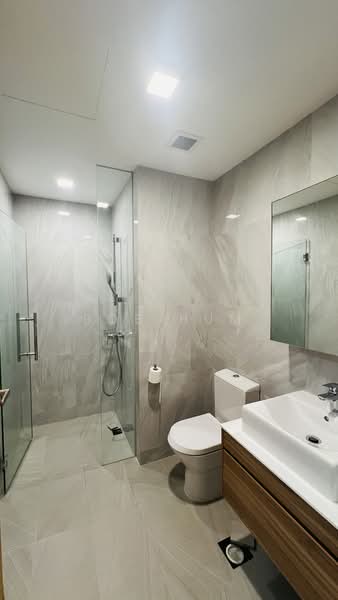 Tre Residences, 7 Geylang East Avenue 1, 1 Bedroom, 420 sqft, Condominium For Rent, by Bob Hum, 500146606 - Bathroom - PropertyGuru.com.sg