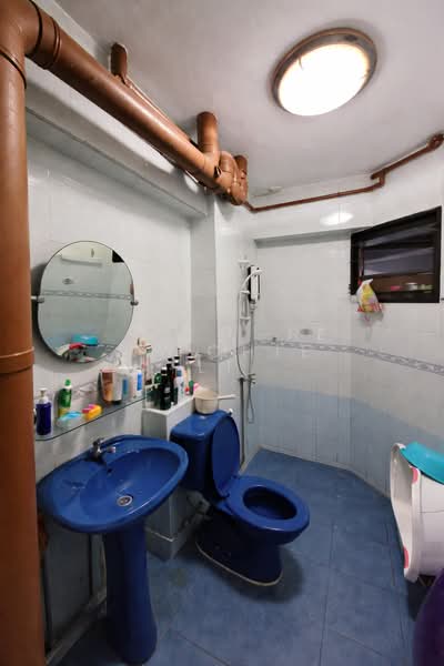 522 Woodlands Drive 14, 522 Woodlands Drive 14, Room Rental, 150 sqft, HDB Flat For Rent, by Ritchie Li, 500146610 - Bathroom - PropertyGuru.com.sg