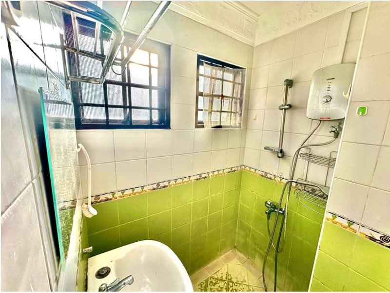 150 Joo Chiat Terrace, , Room Rental, 200 sqft, Terraced House For Rent, by Quincy Sung, 500146618 - Bathroom - PropertyGuru.com.sg