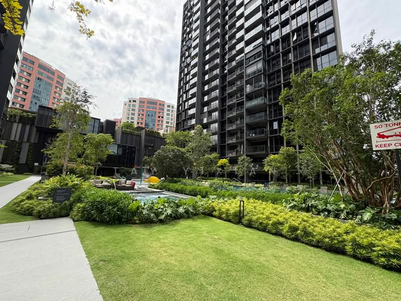 Tembusu Grand, 98 Jalan Tembusu, 1 Bedroom, 527 sqft, Condominium For Sale, by Tay Yixian, 500146619 - Exterior - PropertyGuru.com.sg