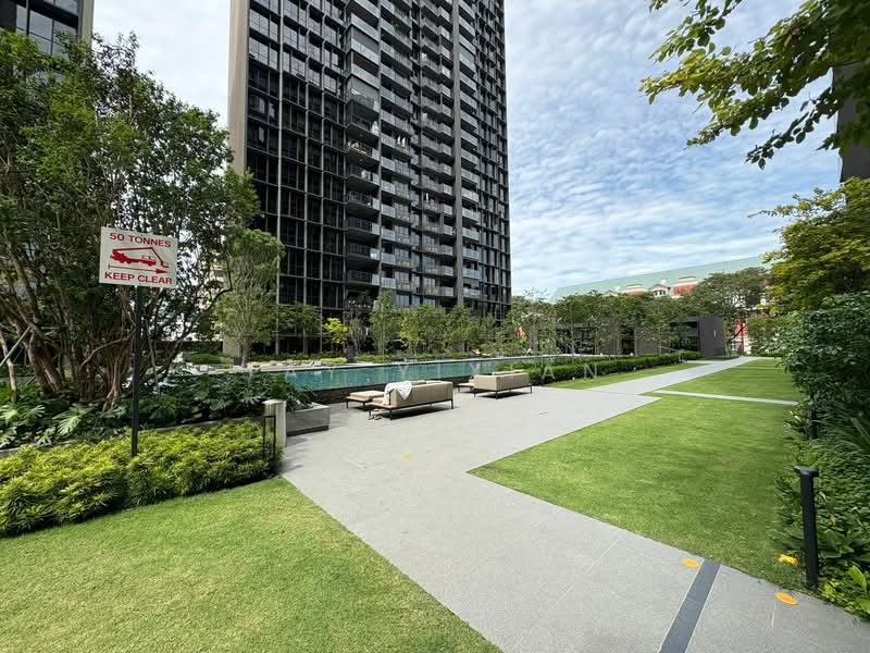 Tembusu Grand, 98 Jalan Tembusu, 1 Bedroom, 527 sqft, Condominium For Sale, by Tay Yixian, 500146619 - Exterior - PropertyGuru.com.sg