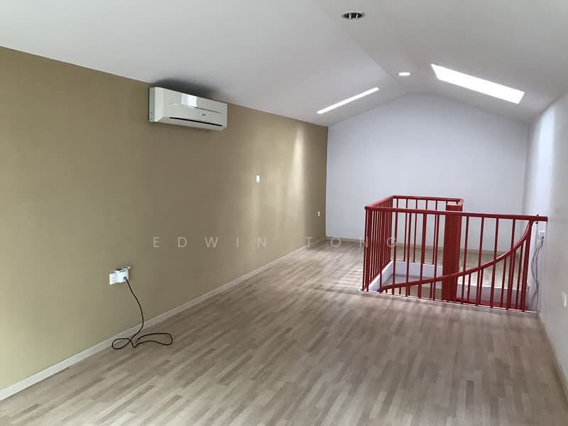 Semi-Detach at Serangoon Marlene Avenue, Marlene Avenue /Serangoon Garden Way /Ang Mo Kio Ave 3, 5 Bedrooms, 4,000 sqft, Semi-Detached House For Rent, by Edwin Tong, 500146623 - Attic level - PropertyGuru.com.sg