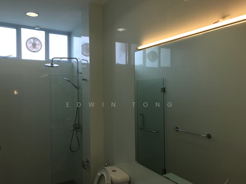 Semi-Detach at Marlene Avenue, Marlene Avenue /Serangoon Garden Way /Ang Mo Kio Ave 3, 5 Bedrooms, 4,000 sqft, Semi-Detached House For Rent, by Edwin Tong, 500146623 - Master Bathroom - PropertyGuru.com.sg