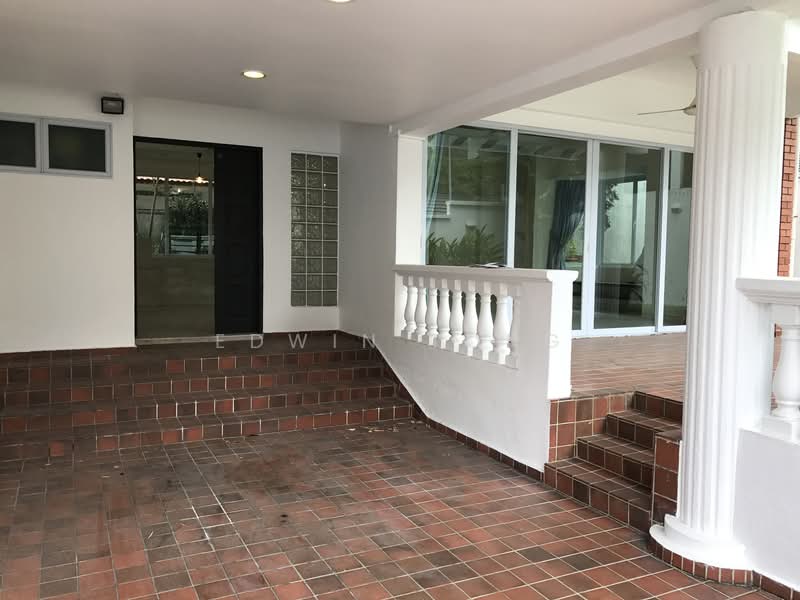 Semi-Detach at Marlene Avenue, Marlene Avenue /Serangoon Garden Way /Ang Mo Kio Ave 3, 5 Bedrooms, 4,000 sqft, Semi-Detached House For Rent, by Edwin Tong, 500146623 - Car Porch - PropertyGuru.com.sg
