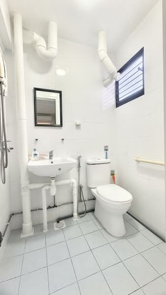 410 Bedok North Avenue 2, 410 Bedok North Avenue 2, 2 Bedrooms, 732 sqft, HDB Flat For Rent, by Keith Tan 陈俊伟, 500146631 - PropertyGuru.com.sg